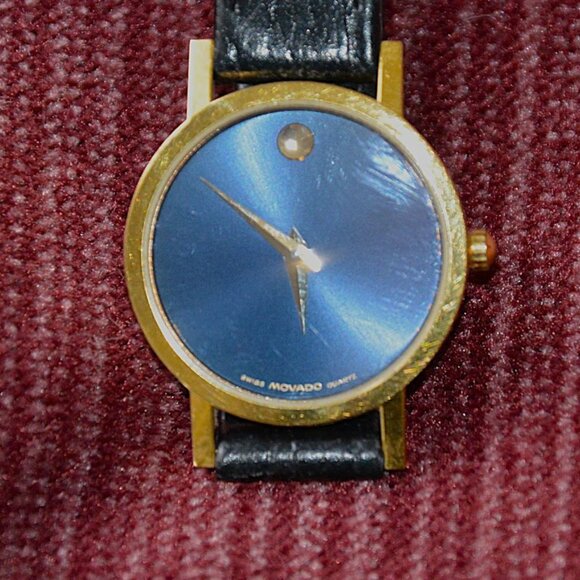 Vintage Movado Women’s Museum Classic Blue Dial Watch with Leather Strap - Picture 2 of 7
